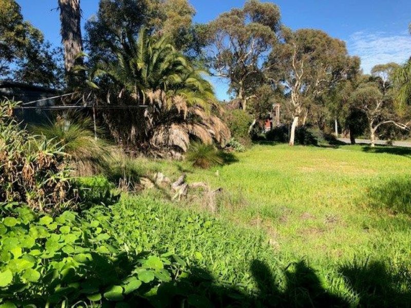 14 Glynden Way, Helena Valley WA 6056