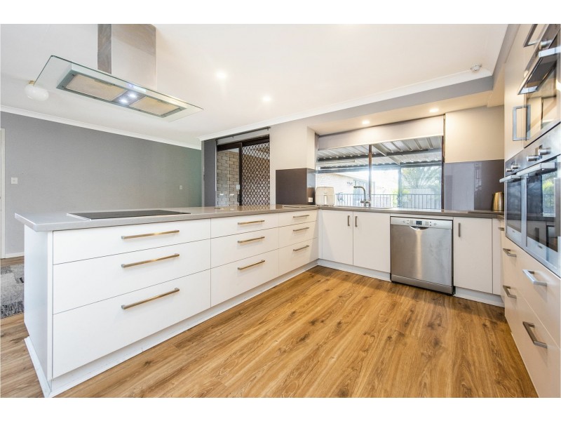 5 Emu Court, High Wycombe WA 6057