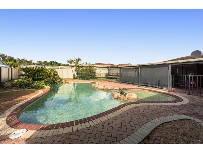 5 Emu Court, High Wycombe WA 6057