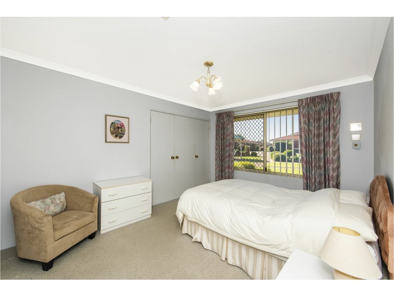 8/12 Heron Place, Maddington WA 6109