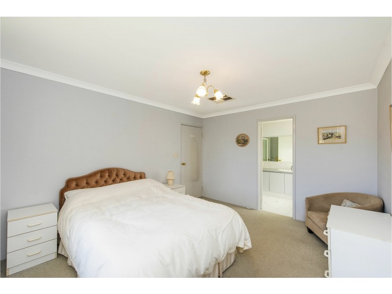 8/12 Heron Place, Maddington WA 6109