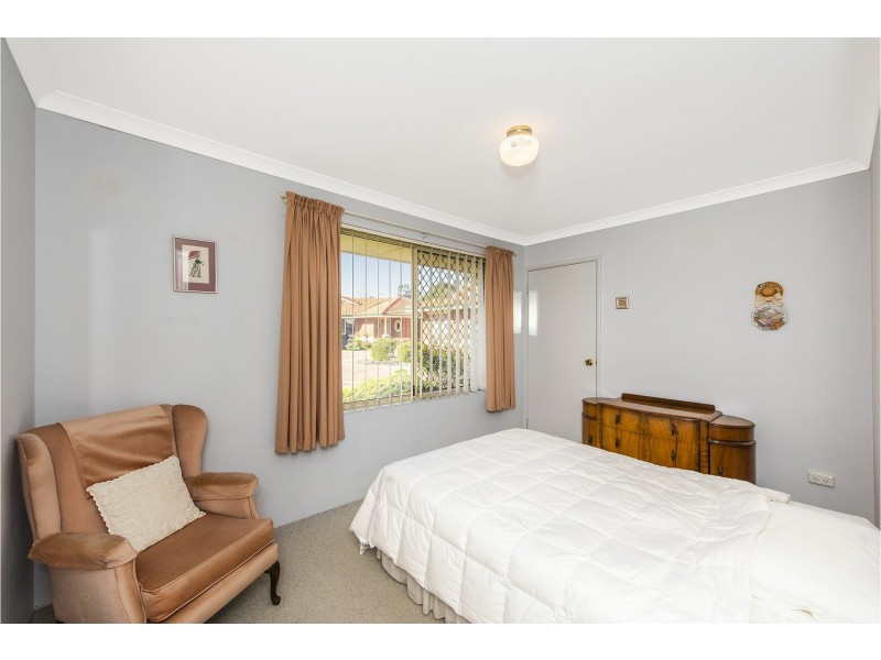 8/12 Heron Place, Maddington WA 6109