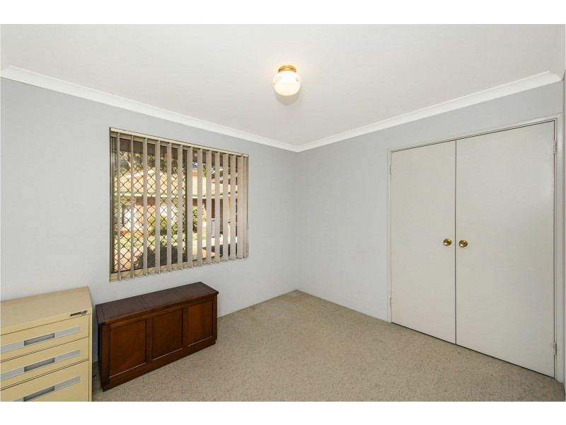 8/12 Heron Place, Maddington WA 6109