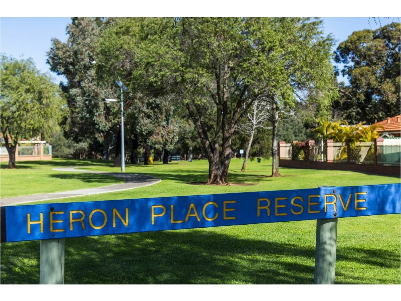 8/12 Heron Place, Maddington WA 6109