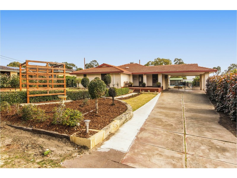 55 Chislehurst Road, Lesmurdie WA 6076