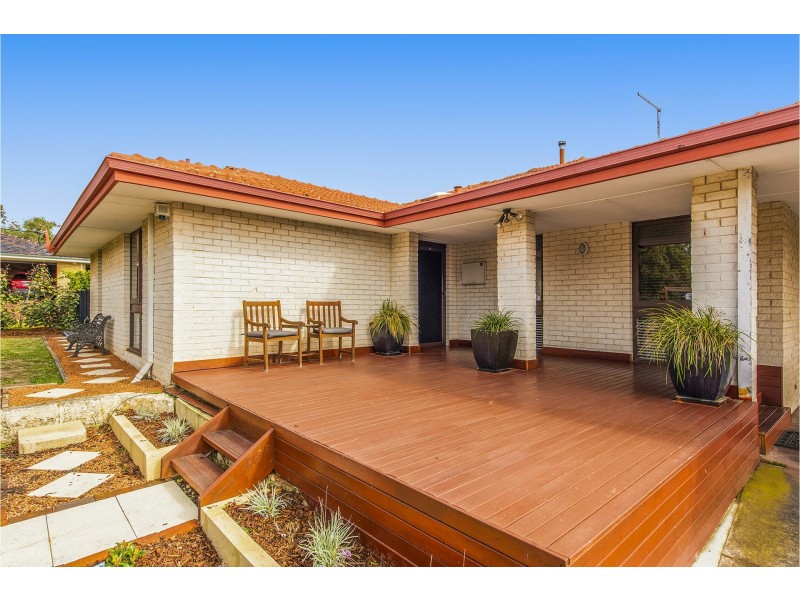 55 Chislehurst Road, Lesmurdie WA 6076