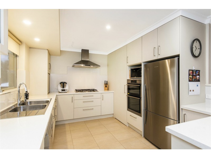 55 Chislehurst Road, Lesmurdie WA 6076