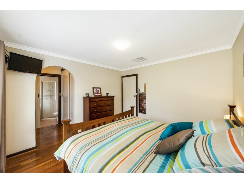 55 Chislehurst Road, Lesmurdie WA 6076