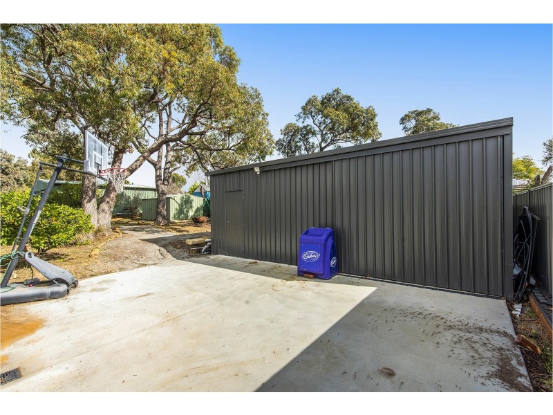 55 Chislehurst Road, Lesmurdie WA 6076