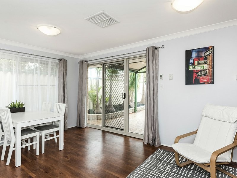 4/44 Chullwyne Mews, High Wycombe WA 6057