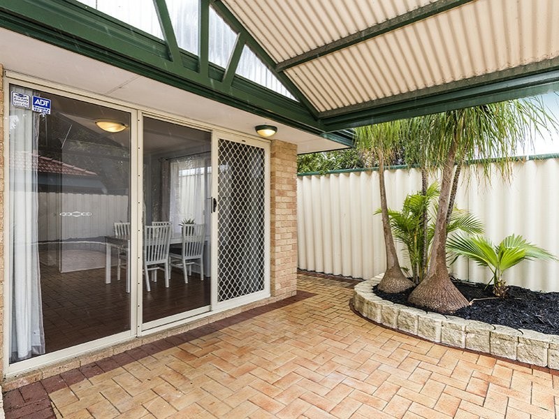 4/44 Chullwyne Mews, High Wycombe WA 6057