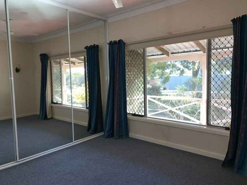 8 Lane Road, Kalamunda WA 6076