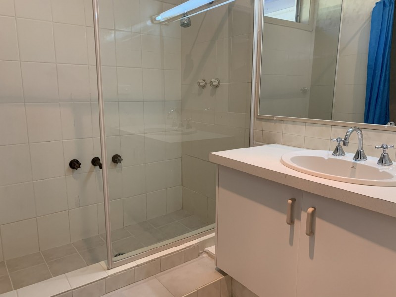 8 Lane Road, Kalamunda WA 6076