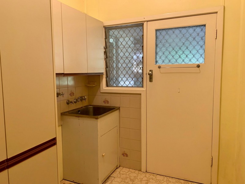 8 Lane Road, Kalamunda WA 6076