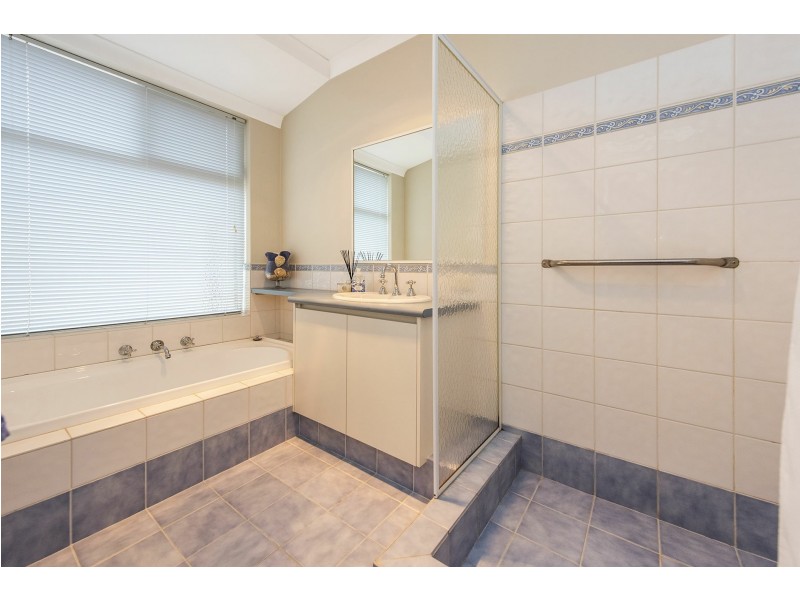 53 Lambertia Crescent, High Wycombe WA 6057