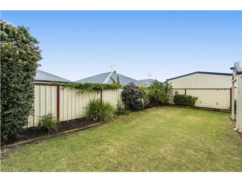 53 Lambertia Crescent, High Wycombe WA 6057