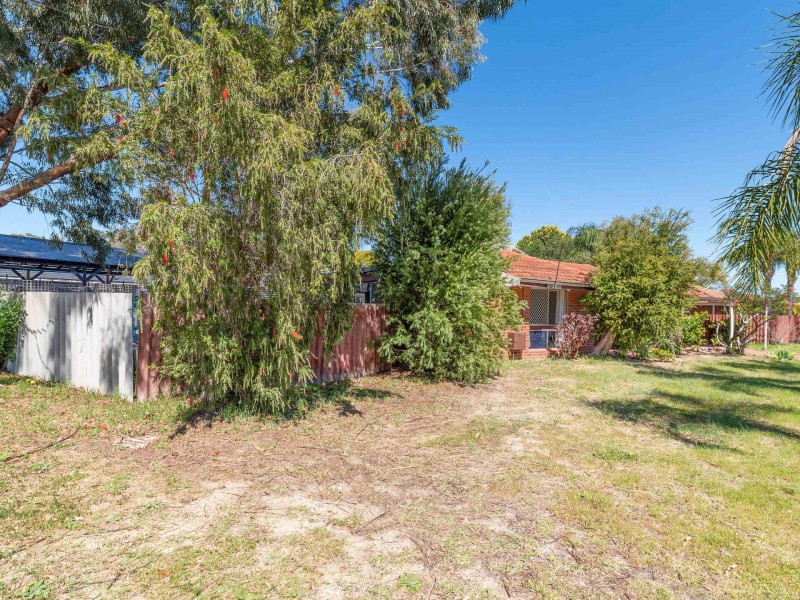 37 Gosnells Road West, Martin WA 6110