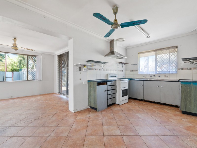 37 Gosnells Road West, Martin WA 6110