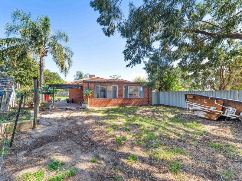 37 Gosnells Road West, Martin WA 6110