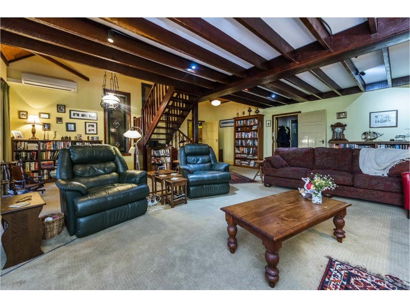 231 Paulls Valley Road, Paulls Valley WA 6076