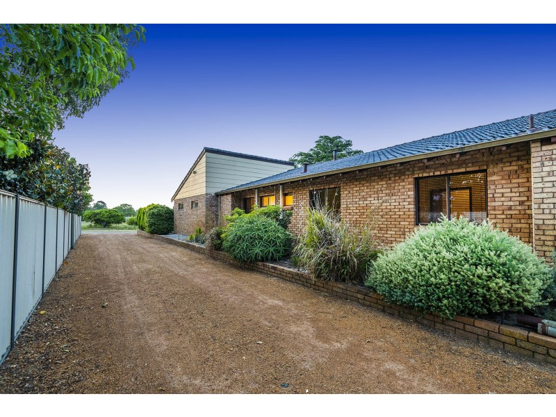 179 Pomeroy Road, Lesmurdie WA 6076