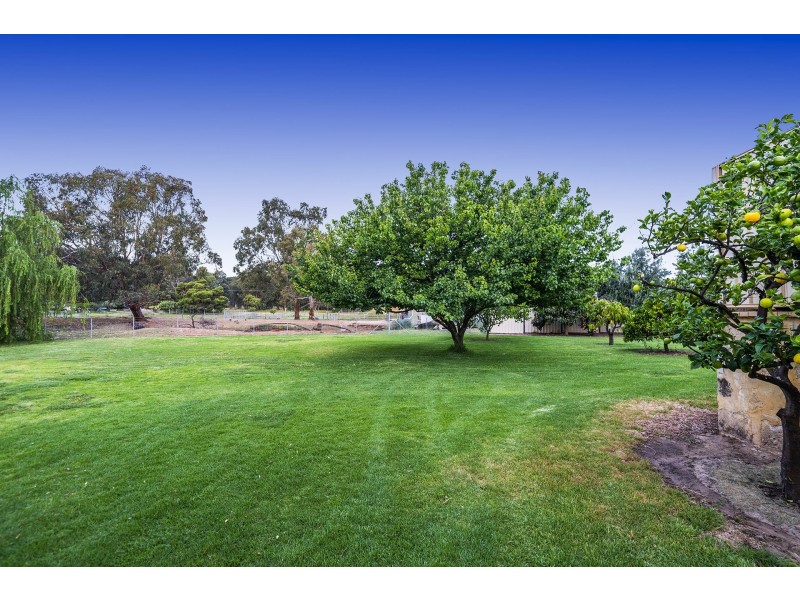 179 Pomeroy Road, Lesmurdie WA 6076