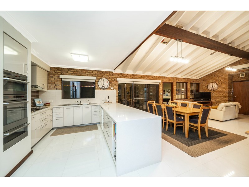 179 Pomeroy Road, Lesmurdie WA 6076