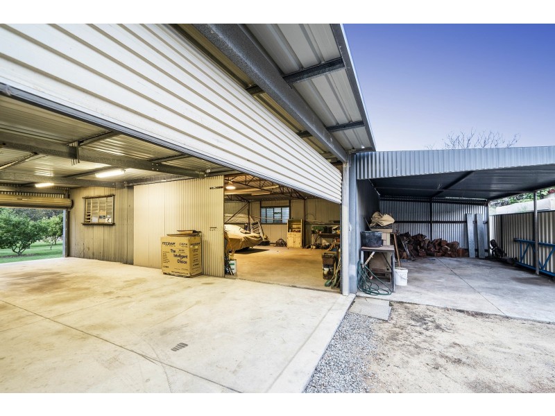 179 Pomeroy Road, Lesmurdie WA 6076