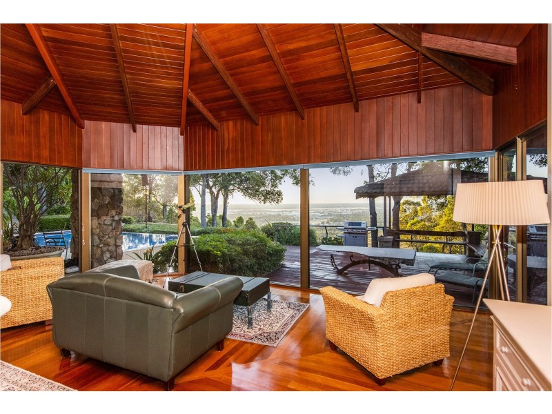 24 Bolt Court, Lesmurdie WA 6076