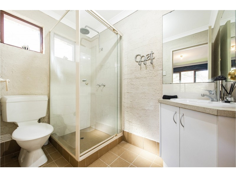 3 Leawood Crescent, Boya WA 6056