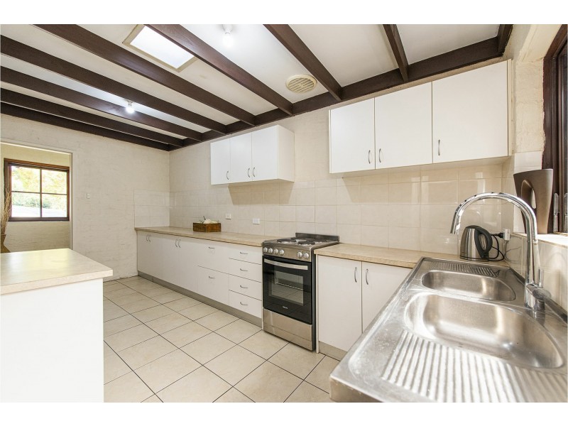 3 Leawood Crescent, Boya WA 6056