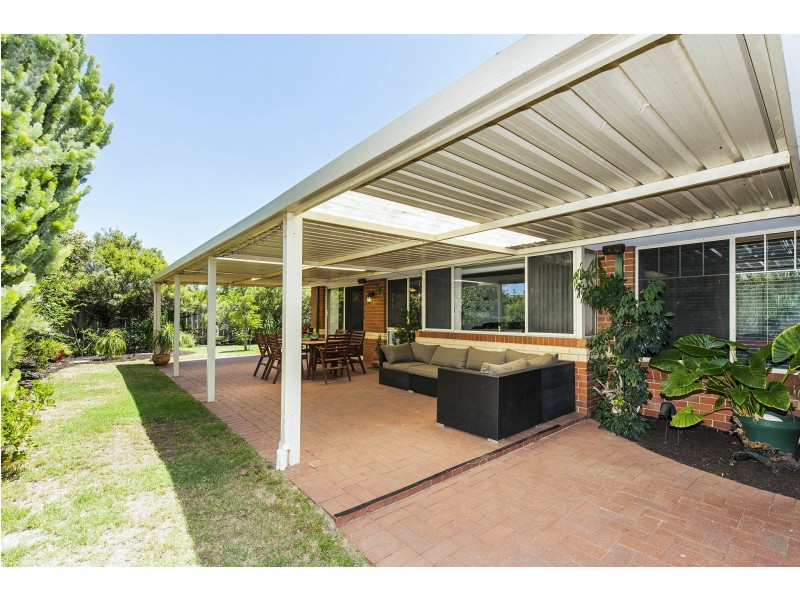 9 Tungsten Court, Forrestfield WA 6058