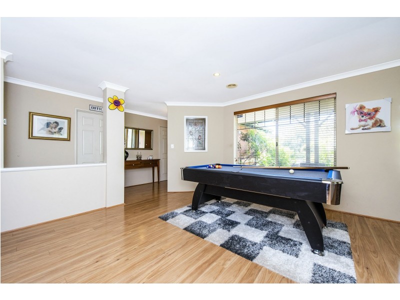 9 Tungsten Court, Forrestfield WA 6058