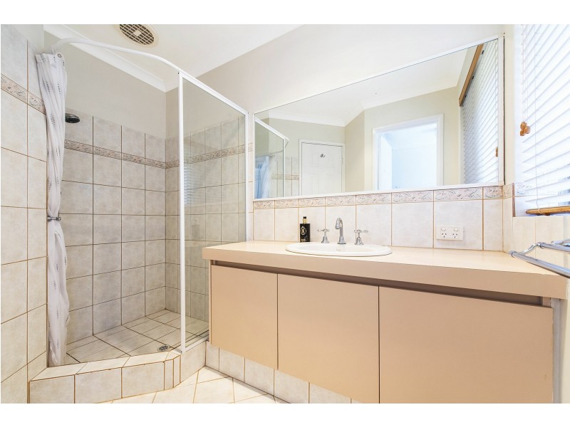 9 Tungsten Court, Forrestfield WA 6058