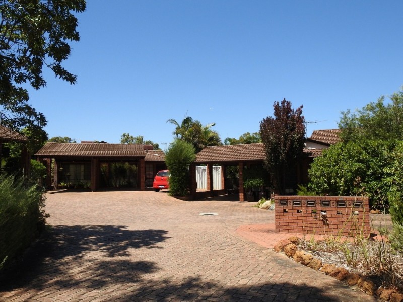 1/41 Cantua Way, Forrestfield WA 6058