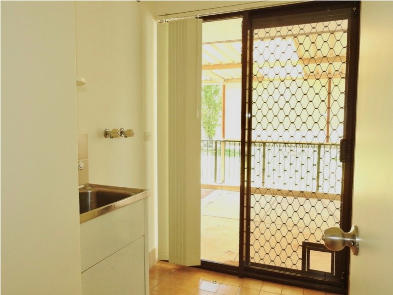 1/41 Cantua Way, Forrestfield WA 6058