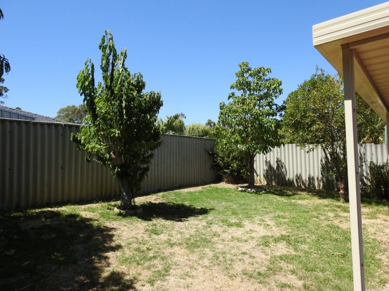 1/41 Cantua Way, Forrestfield WA 6058