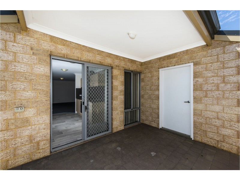 12/26 Mangosteen Drive, Forrestfield WA 6058