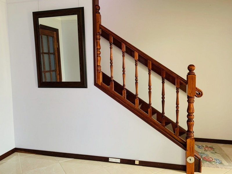 10 Elmwood Crescent, Lesmurdie WA 6076