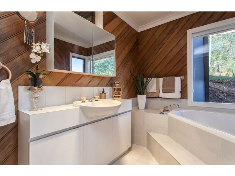 56 Lascelles Parade, Gooseberry Hill WA 6076