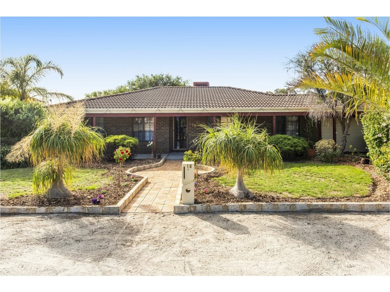 18 Marshall Road, High Wycombe WA 6057