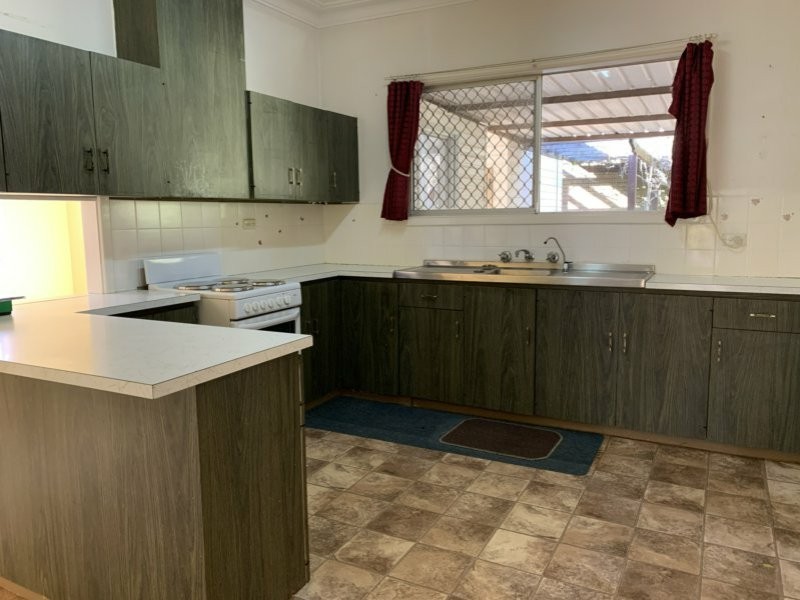 8 Lane Road, Kalamunda WA 6076