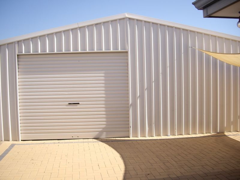 16 Tuscany Place, Caversham WA 6055