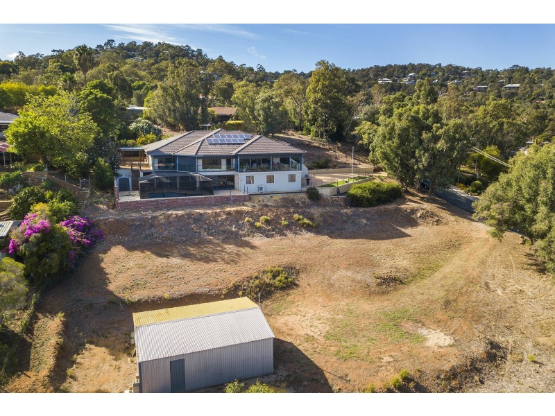 18 Grenville Road, Gooseberry Hill WA 6076