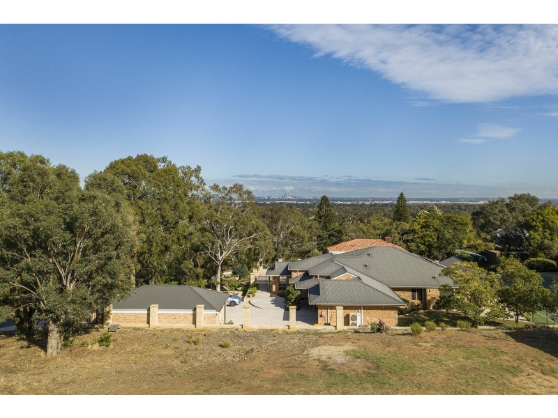 18 Grenville Road, Gooseberry Hill WA 6076