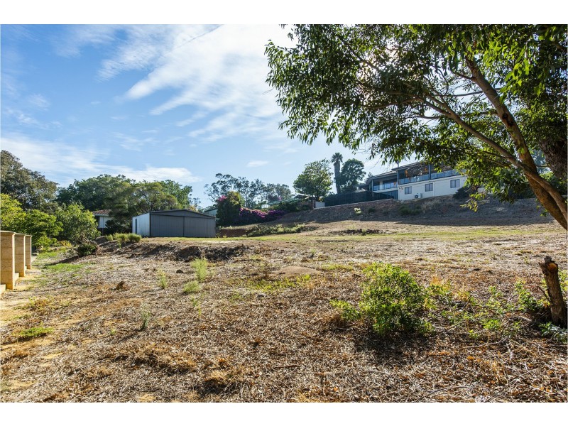 18 Grenville Road, Gooseberry Hill WA 6076