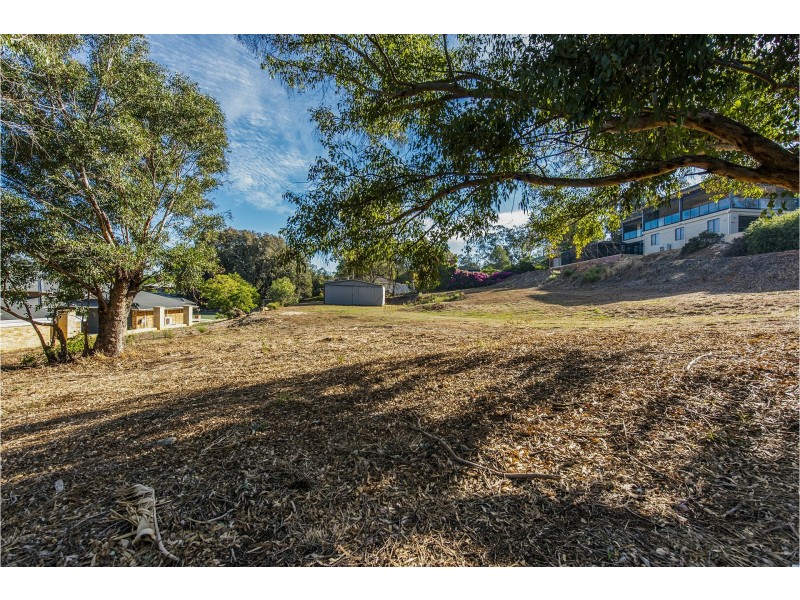 18 Grenville Road, Gooseberry Hill WA 6076