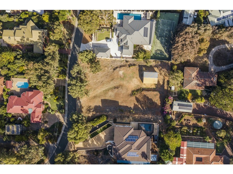 18 Grenville Road, Gooseberry Hill WA 6076