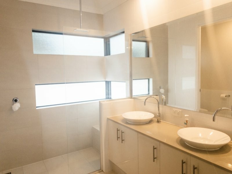 18B Heath Road, Kalamunda WA 6076