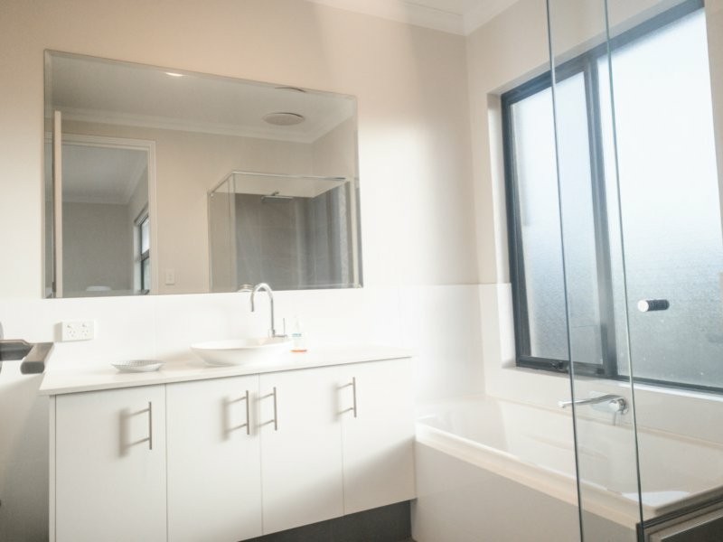 18B Heath Road, Kalamunda WA 6076